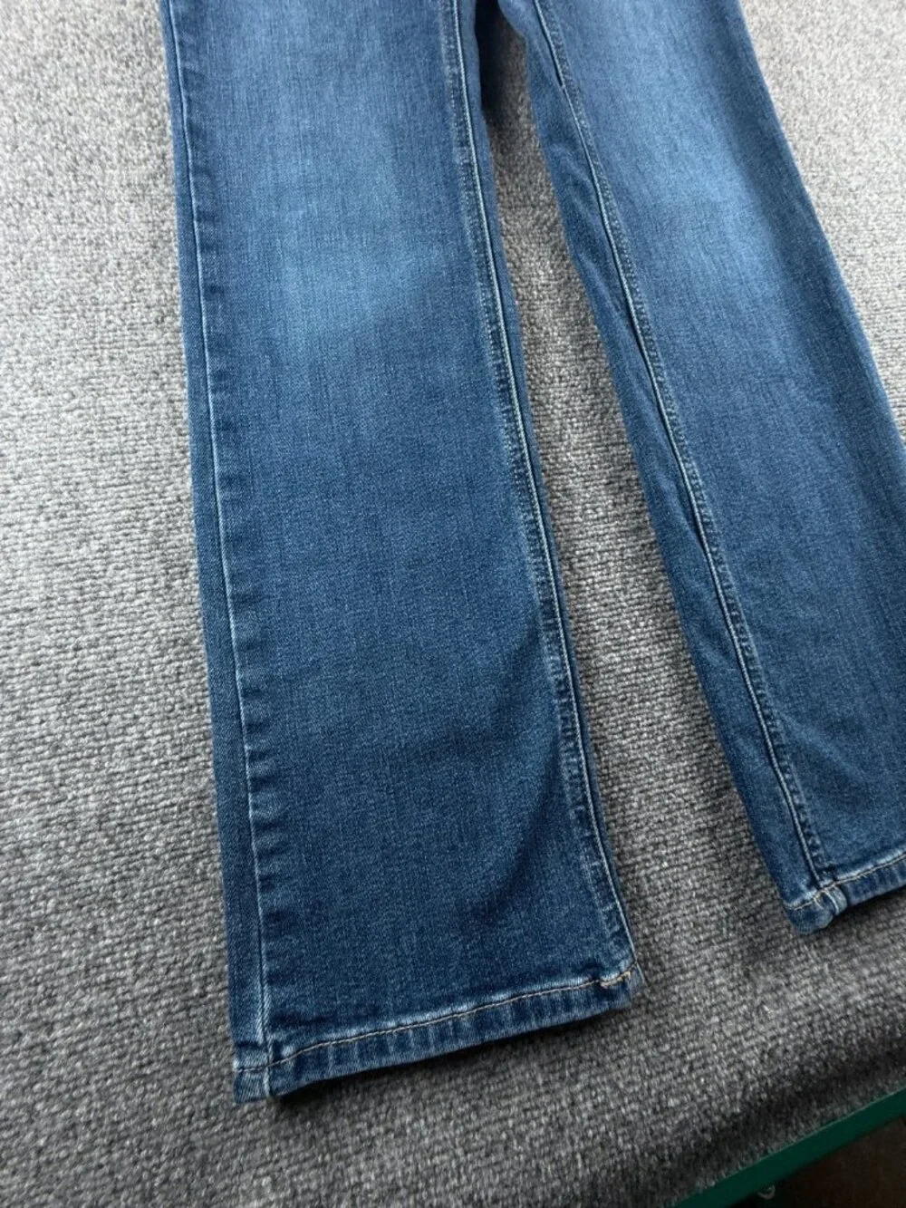 Ariat REAL Jeans Women 27R Denim Mackenzie Straight PR Abby Stretch ACTL 29X32